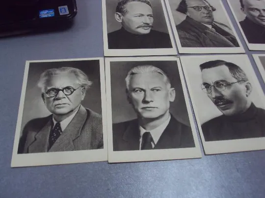 набор открыток портреты советских писателейв 1961 страганов  16 шт №4635 Продаж