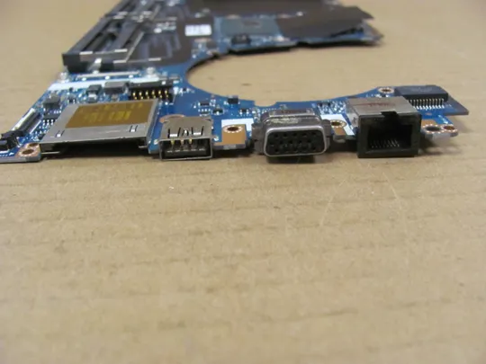 802-6 материнська плата APW50 LA-C381P 848219-001 SR2FQ  i7-6700HQ  для HP Zbook 15 G3 G4 оригінал Недорого