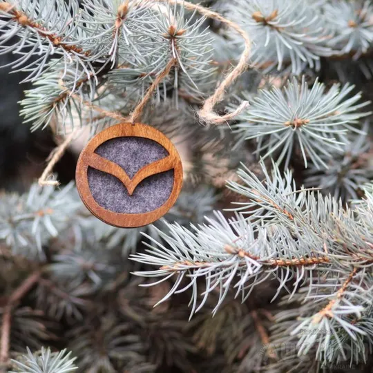 Автомобільний освіжувач повітря з парфумованою олією з логотипом azda Продаж