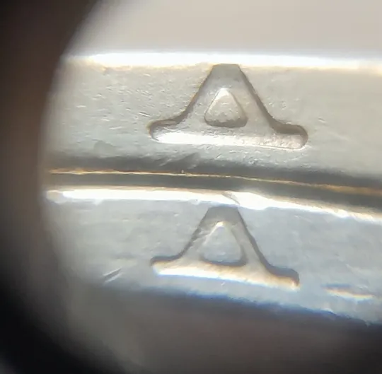 (8210) 1 гривня 2010 1БА1, 1БА2 - 2 монети одним лотом (1 гривна 2010) Продаж