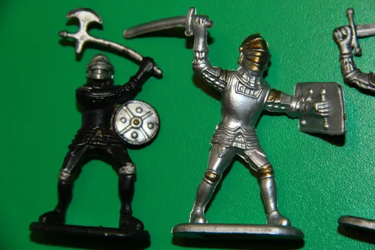 Купити ЛИЦАРІ рыцари 55-60мм SIMBA ФРН ПВХ-резина ФРГ набір 4 фгурки