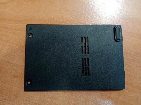 Acer emachines e627-202g16mi нижняя крышка сервисная жесткого диска ap06r000300 Ціна