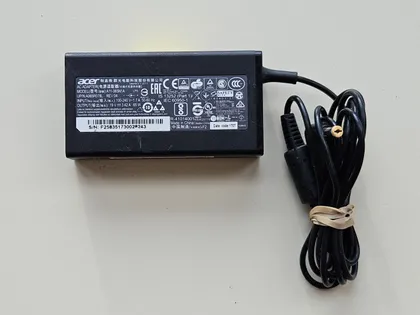 фото, Оригінальний блок живлення acer 65w a11-065n1a 5.5x1.7 19.v 3.42a