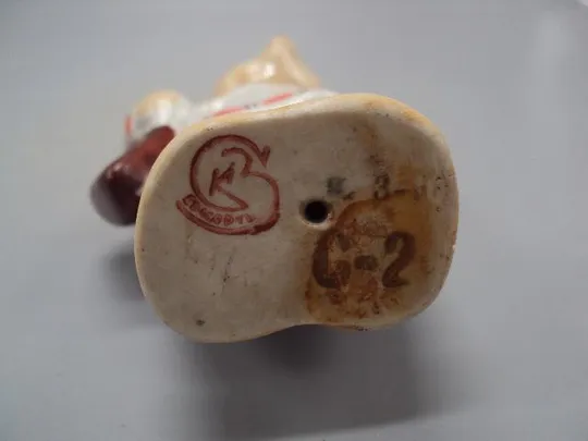 Фигура фарфор статуэтка СКЗ Сысерть медведь с балалайкой Теремок или Рукавичка высота 11,8 см №14462 Характеристики