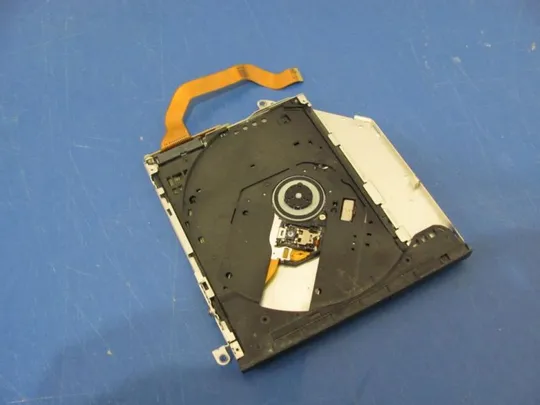№6-38 DVD-привод UJ8E2 для Toshiba Portege R30-A-13W оригінал Ціна