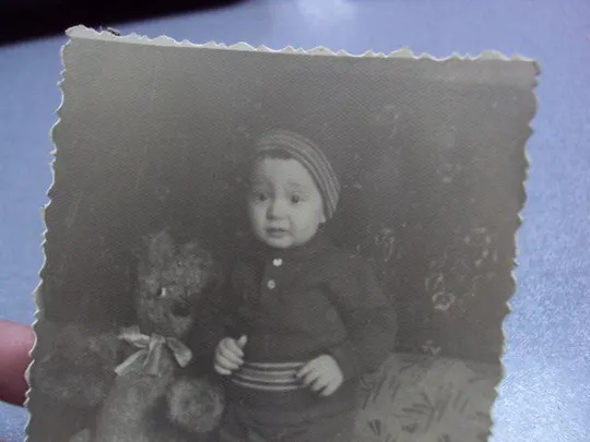 Купити фотография дети мальчик с медведем опилки №5325