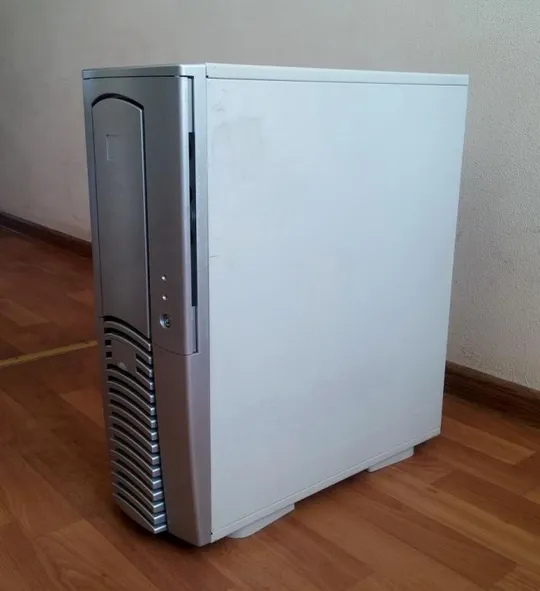 сервер HP DL180 G6 2x S1366 + 8/16 ядер 2x процессора Xeon X5550 + 32Gb DDR3 + Radeon 5450 HD Продаж