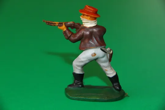 Купити бандит ковбой ГДР №081 тип А САМУЕЛЬ БАСС Фріхольд Фішер РАННЯ ФІГУРКА  ДУЖЕ М'яка ГУМА