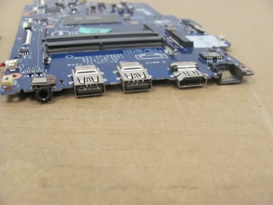 ногмер0205-1 материнська плата,Mainboard,Материнка,Основна плата,Системна плата,Плата системи,Laptop motherboard,мамка, ноутбучна плата BAL21 LA-D802P i7-7200u для  Dell Inspiron 5567 5767 15 15R  Оригінал Де купити