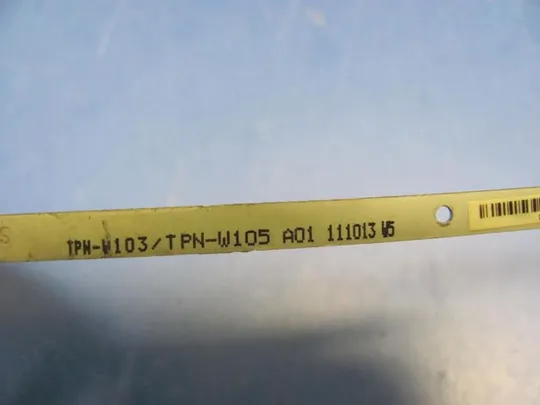 номер0246-3 кріплення матриці з петлями для HP DV7 dv7-6b03sg DV7-6000 оригінал Де купити