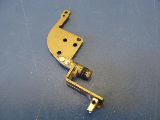 Купити номер0002-8 петлі кріплення для DELL LATITUDE E6330 оригінал