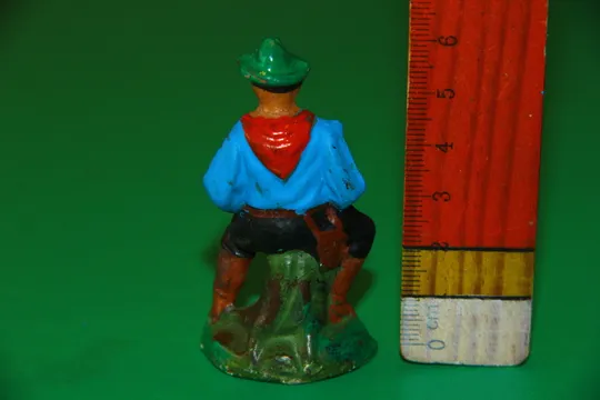 Купити КОВБОЙ З РУШНИЦЕЮ 70-75мм НДР ГДР (масса-композит)  40-50ті роки