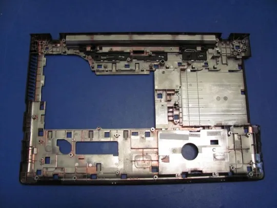 Купити №16-24 Кришка нижня частина (дно, корито, піддон) корпуса 13N0-B6A0501 Lenovo Ideapad Z710 оригінал