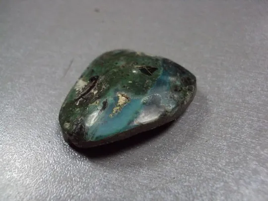 Камень хризоколл для ювелирных изделий вес 12,64 г размер 10 х 37 х 33 х 30 мм №13288 З аукціону
