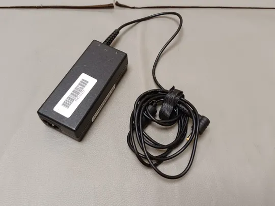 0613C  адаптер живлення DELTA ADP-65JH DB 19V 3.42A Де купити