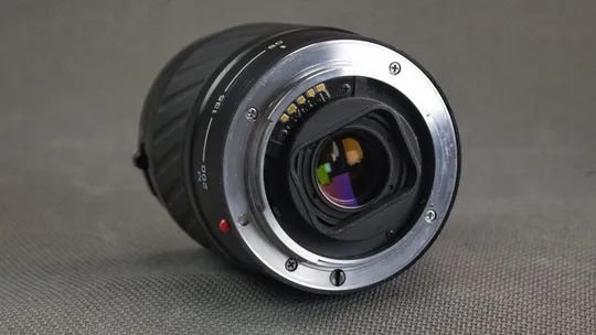 Об&#039;єктив телевик Minolta Maxxum AF Zoom 80-200mm 1:4.5 (22)-5,6 Ф46мм Sony на полный кадр 24x36mm Вживане Продаж