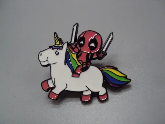 Значок пін Дедпул на єдинорозі Deadpool Marvel єдиноріг Марвел знак брошка №18493 Ціна