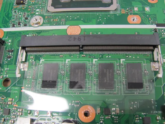 766-12 материнська плата 60NB0HF0-MB2400 SR3N6  i3-7020U для ASUS X540 R540 K540 F540  оригінал Де купити