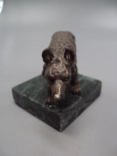 Фигура на подставке статуэтка волк серебро 925 проба вес 221 г размер 5,3х8,7х5,2х5,2 см №14274 Інтернет-аукціон