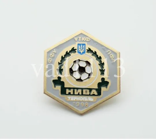 Футбол. значок  Футбол. Знак УТКФ коллекционер-футболофил ФК Нива Тернополь. Ціна