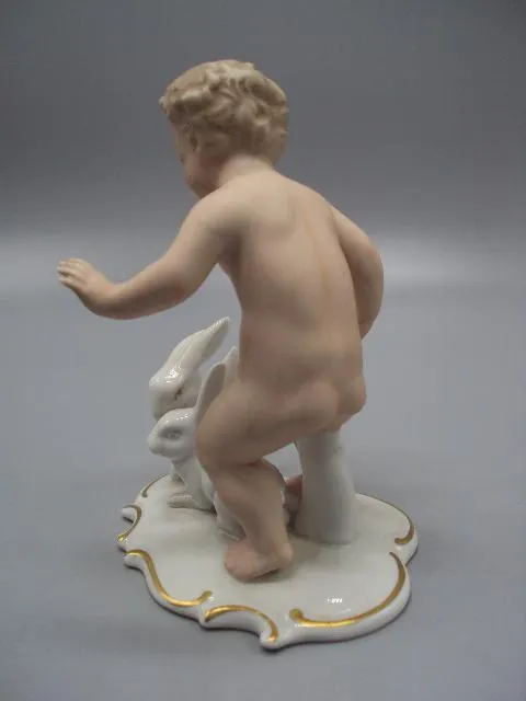 Фигура фарфор Германия Wallendorf Валлендорф путти мальчик и зайчики зайчата ребенок и зайцы №14346 Інтернет-аукціон