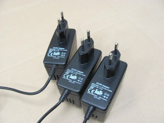 Купити адаптер живлення GSPP-1216KTK\1 12V 1.6A 5.5 * 2.1 mm оригінал ЦІКАВИТЬ ОПТ