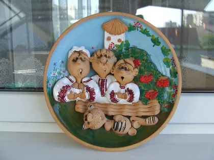 фото, Украинская Настенная тарелка -панно декоративная раз. 23 см. 2010 гг.  Опишня. и много другого.