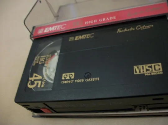 Видеокассета EMTEC . Для Видеокамера  VHS C . HIGH GRADE . Compact Video Cassette . З аукціону