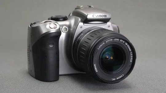 комплект Canon EOS 300D + Canon EF 18-55mm/3.5-5.6 Ф58mm + Canon EF 100-200mm/4.5 A Ф58mm Продаж