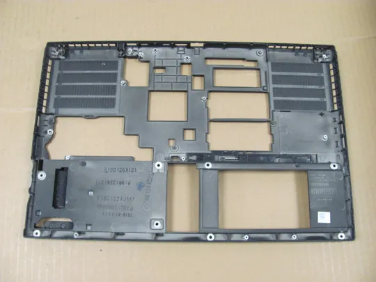 Купити 852-1 Кришка дно піддон корпуса AM16Z000110 для Lenovo Thinkpad P52 оригінал