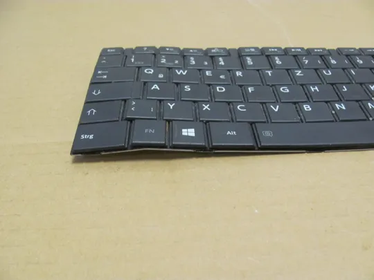 номер0955-3 клавіатура ДОНОР 0KN0-ZW2GE23 для Toshiba Satellite C850, C855, C870, C875, L850, L850D, L855, L870, L875   оригінал Де купити