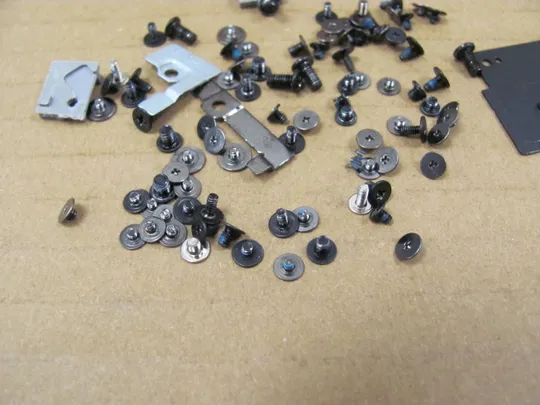 754-9 комплектуюче гвинти  для DELL Latitude E9510 9510 2 in 1 оригінал З аукціону