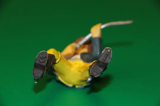 ковбой із вінчестером 90-100мм BULLY BULLYLAND ФРГ  м`яка резина З аукціону