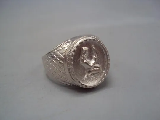 Мужской перстень кольцо овал зодиак Дева гороскоп серебро Украина вес 5,64 г размер 19,5 №15146 Ціна