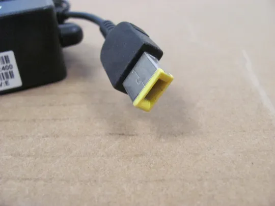 Блок живлення Lenovo adlx45ncc3a  45W 2.25A  Штекер  Square 5 Pin Можливий ОПТ від 10шт ціна договірна! З аукціону