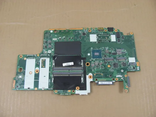 Купити 856-7 материнська плата DP710 NM-B121  SR32N  i7-7820HQ для  LENOVO Thinkpad P70 P71 оригінал