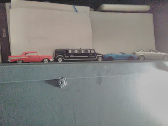 Модель авто Продаж