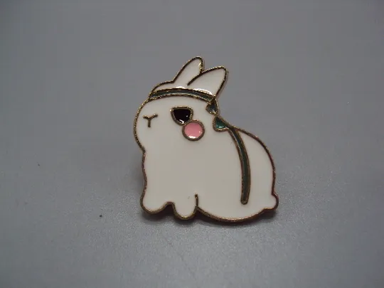 Значок пін білий кролик з повязкою ніндзя зайчик заєць Ninja white rabbit знак брошка №18440 Ціна
