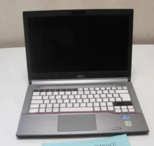 FUJITSU LIFEBOOK E743 CORE I5 vPro без озу ндд і зарядногоюі батерки.пошкоджено розємм памяті.включається без картинки.матриця 14 бита.40 пін Ціна