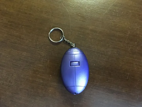 Ультразвуковой портативный отпугиватель собак с фонариком Ціна