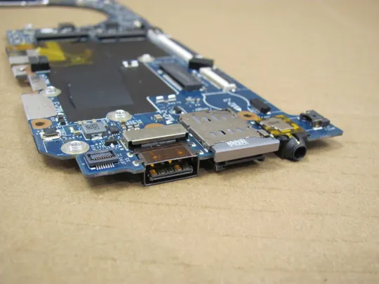 752-29 материнська плата РОБОЧА SRF9Z  i5-8365U EDB41 LA-G441P  для DELL Latitude 7400 2-in-1 оригінал Де купити