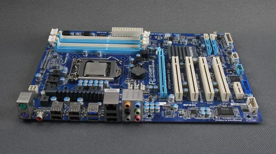 Купити материнская плата LGA1155 Gigabyte GA-PA65-UD3B3  + процессор Intel Celeron G530