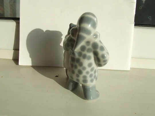 Статуетка зимній дворик діти сестрички ссср 1970 рр. роз 12х11 см. полонне . Продаж