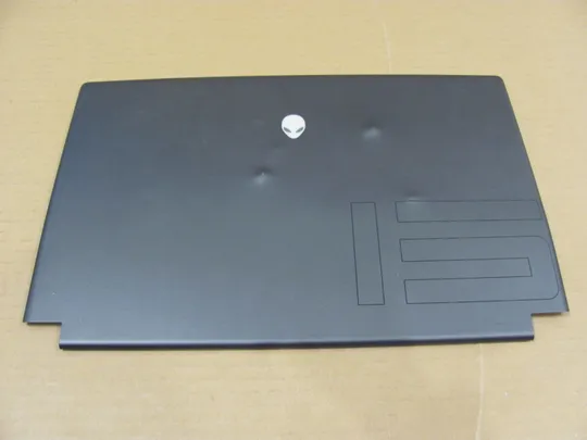 777-32 кришка матриці PK37B013Q01 0HR3PD для DELL Alienware M15 R5 R6  оригінал На торгах