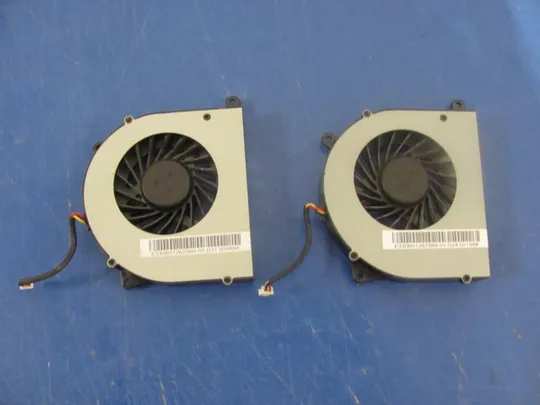 №298-22 кулер, FAN E330601262S69 для MSI MS-1758 CX70 GP70 оригінал Ціна