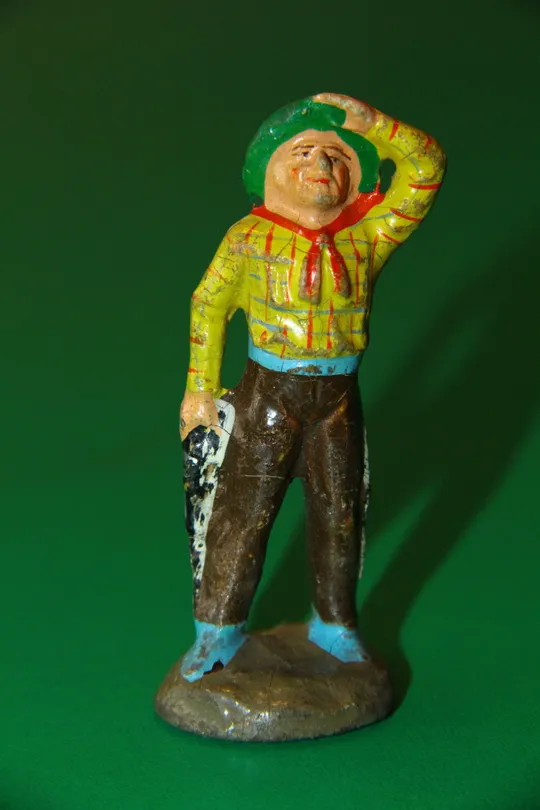 ковбой з револьвером 70-75мм ГДР (масса-композит) Еміль Байєр Ціна