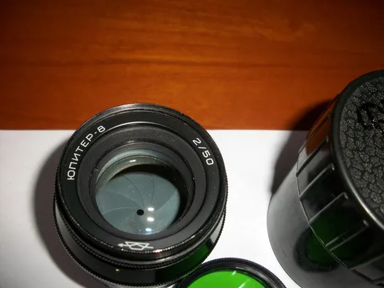 Объектив Юпитер-8, М-39 [черный] Мade in USSR, No-0127384, светофильтр, футляр Цена- мин Продаж