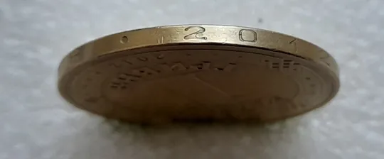 Купити (4853) 1 гривня 2012 різновид викрошки у першій цифрі "2" слова "2012" на гурті (1 гривна 2012 брак)