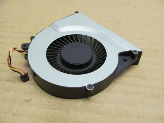 номер0195-2 Вентилятор (кулер, FAN) для TOSHIBA Satellite C870 L870 C850, C855, C875, C870, L850, L870 оригінал Де купити