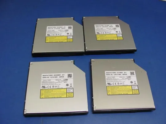 №122-5 DVD-привод UJ8B0 для Fujitsu LifeBook S751 оригінал Ціна